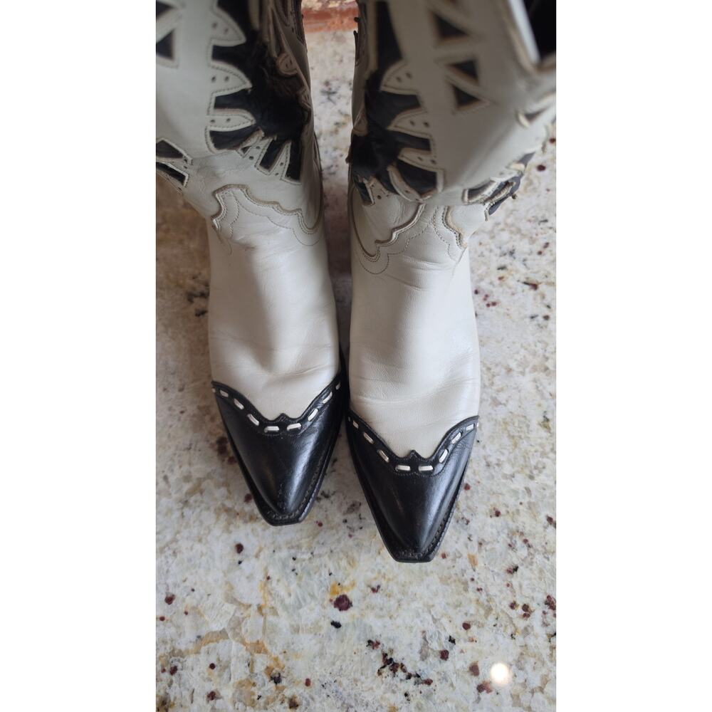 Justin Boots - Picture 2 of 4